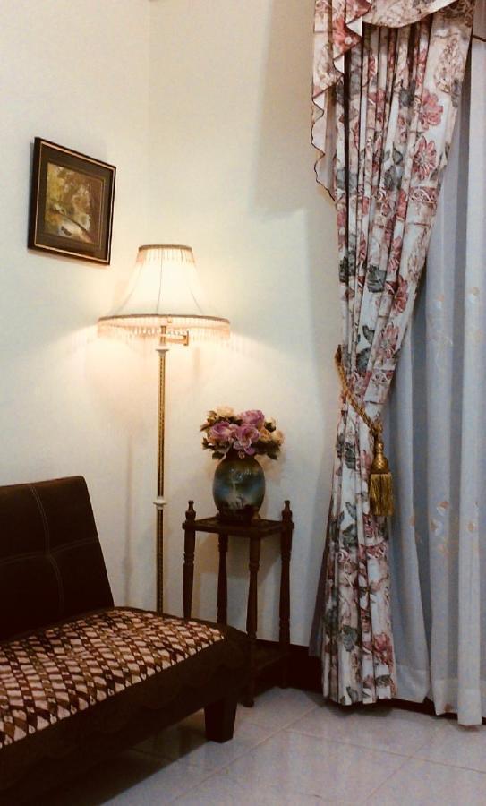 Chulu Wenxin Xiao Zhan Homestay Exterior photo