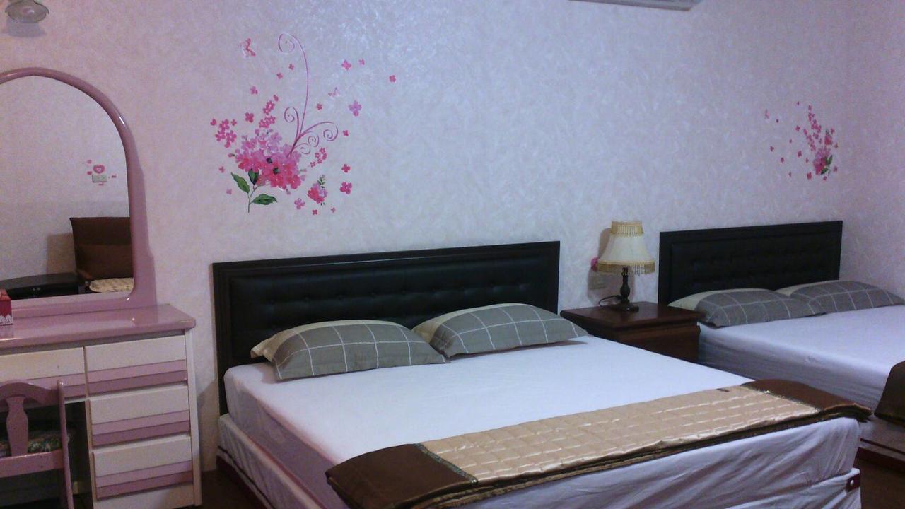 Chulu Wenxin Xiao Zhan Homestay Exterior photo